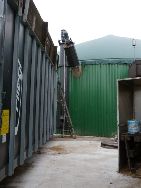 Biogasanlagenbesuch, 04.Juli 2011 026.JPG